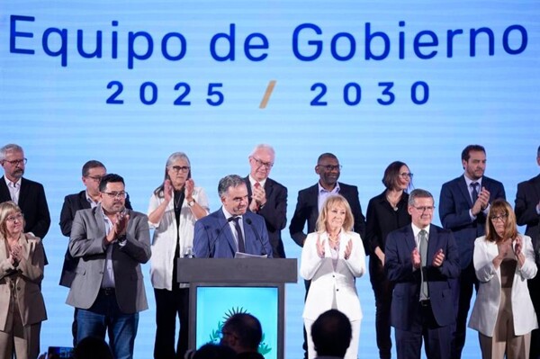 Yamandú Orsi Sworn in as President of Uruguay